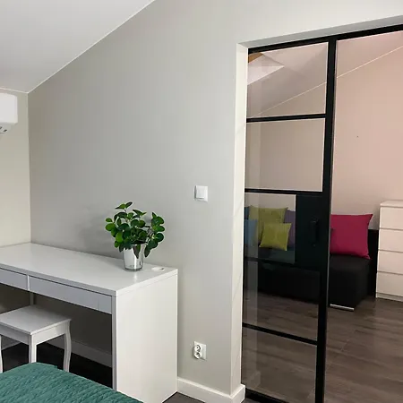 Dwupoziomowe Komfortowe Mieszkanie Krzyki Z Dwiema Lazienkami * ヴロツワフ