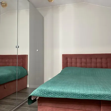 Dwupoziomowe Komfortowe Mieszkanie Krzyki Z Dwiema Lazienkami アパート *