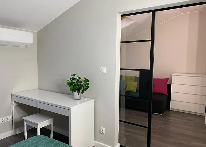 Dwupoziomowe Komfortowe Mieszkanie Krzyki Z Dwiema Lazienkami * Wrocław