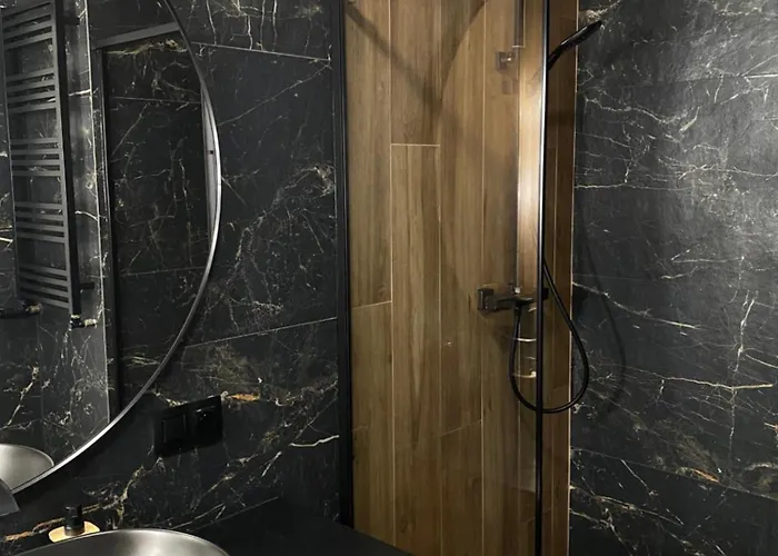 Dwupoziomowe Komfortowe Mieszkanie Krzyki Z Dwiema Lazienkami ヴロツワフ